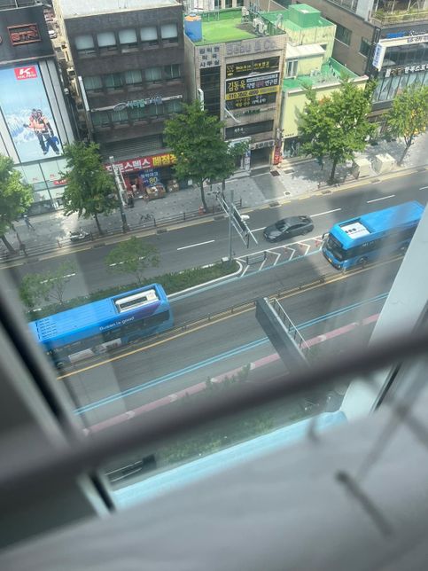 거주하고 있는 아파트가 큰 도로가 있어서요의 0번 째 이미지