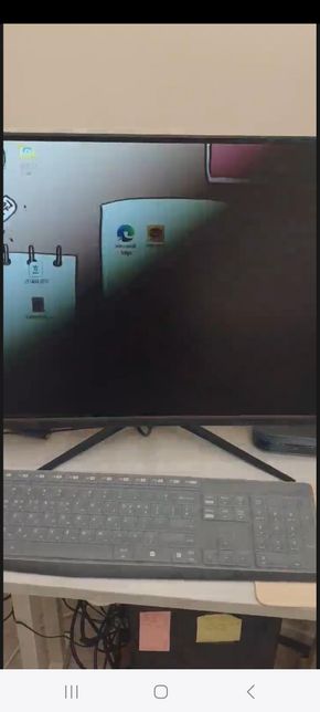 컴퓨터 모니터 이상증세 (동영상 사진 첨부)의 1번 째 이미지