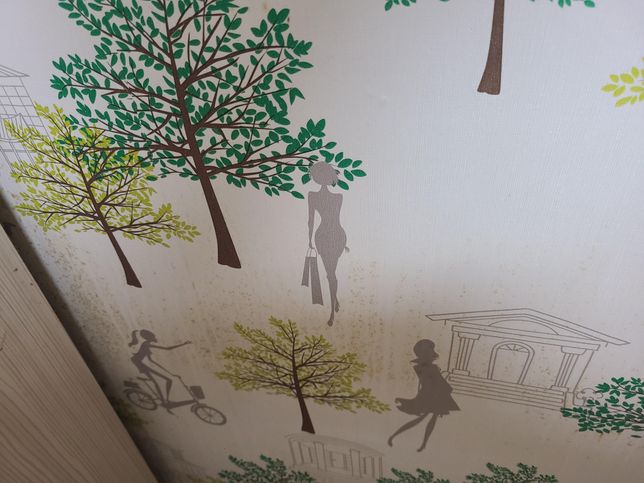 종이벽지 안보이는곳에 주황색 점들 곰팡이인가요?의 0번 째 이미지