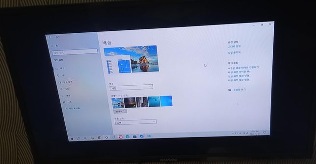 노트북을 HDMI로 tv랑 연결하면 작게 나옵니다.의 0번 째 이미지