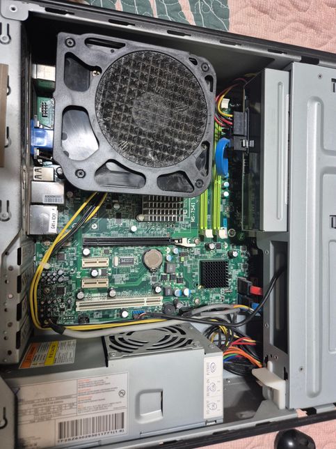 컴퓨터가 전원만 켜지고 화면이 안 들어옵니다의 0번 째 이미지