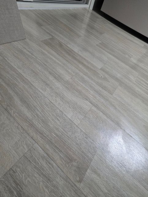 이사를 왔는데 걸을때마다 장판에서 소리가 납니다.의 0번 째 이미지