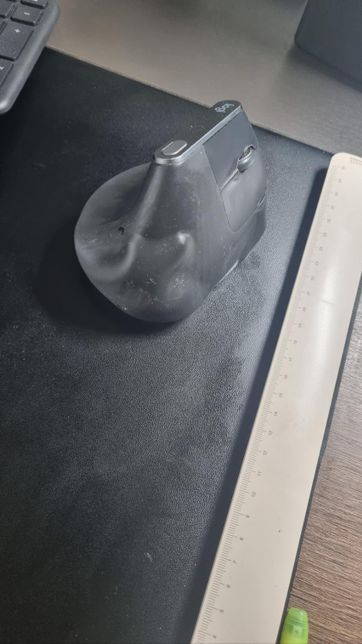 로지텍 마우스 고무커버가 부풀었어요의 0번 째 이미지