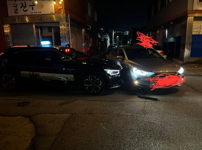 이런 경우도 우측도로 우선통행이 적용되나요?의 1번 째 이미지