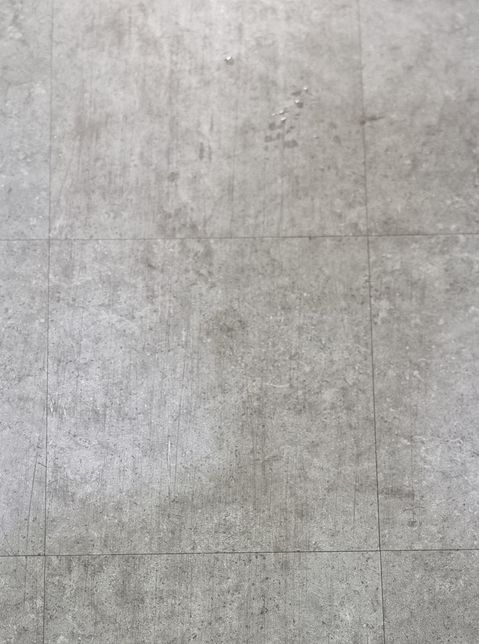 사진과 같은 타일을 어떤 타일이라고 하나요?의 1번 째 이미지