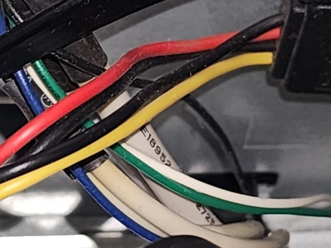 삼성 데스크톱 컴퓨터 파워선 파워 스위치 병렬 연결 전선 문의드립니다의 1번 째 이미지