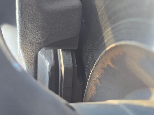 브레이크 패드 교체해야될까요?.??의 0번 째 이미지