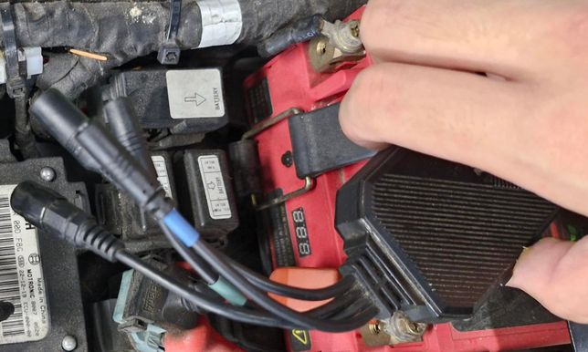 오토바이 부품중에 대체 이게 뭘까요?의 0번 째 이미지