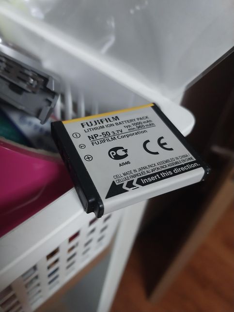 np 50 배터리를 충전할 수 있는 기계가 뭔가요?의 0번 째 이미지