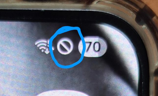 핸드폰에 갑자기 뜬 표시는 무엇인가요?의 0번 째 이미지