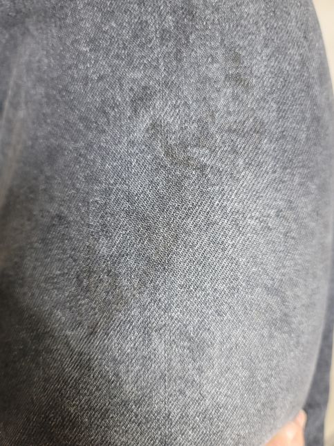 청바지에 묻은 기름때 어떻게 지워야 할까요의 0번 째 이미지