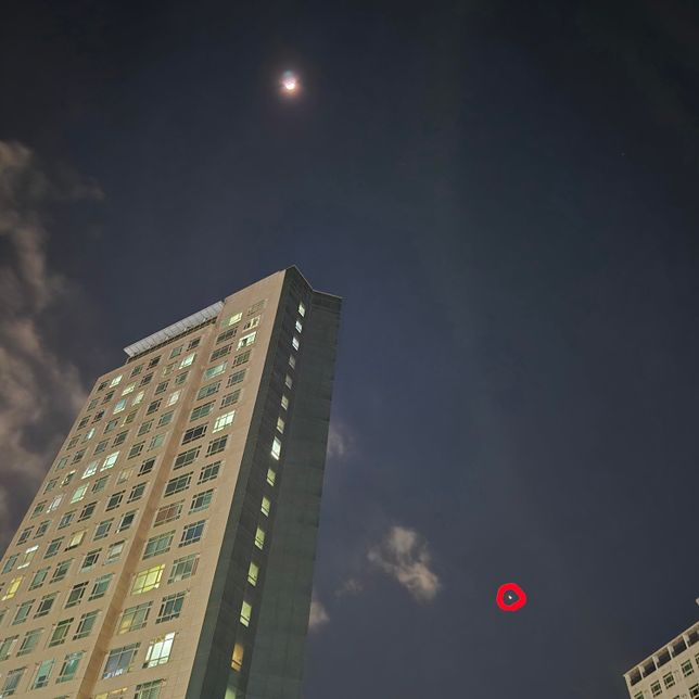 이건 별인가요? 인공위성인가요??의 0번 째 이미지