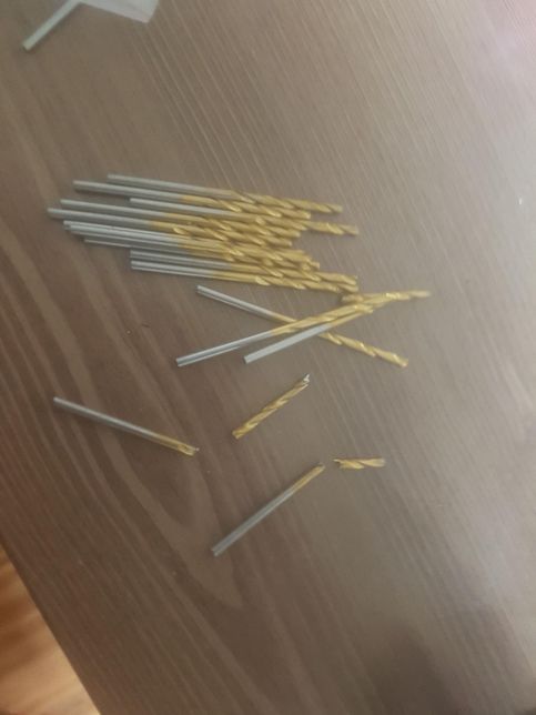 안녕하세요. 드릴 드라이버 구멍 내는 것 질문 좀 할게요!의 3번 째 이미지