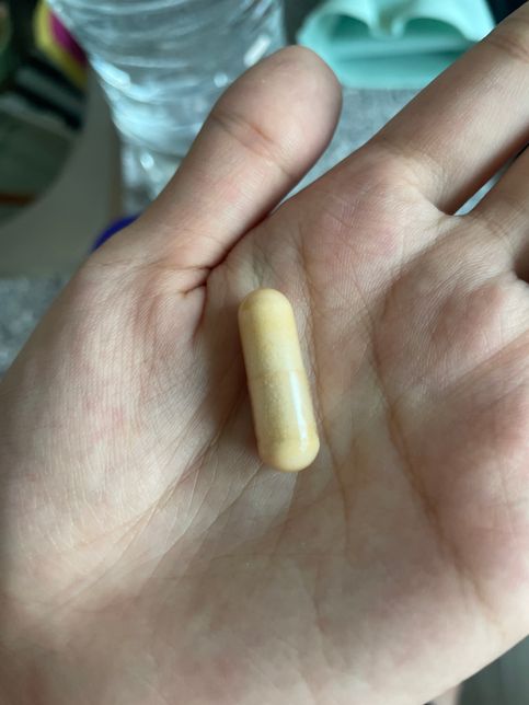 나우푸드 영양제 변색인가요? 먹어도 되나요의 1번 째 이미지