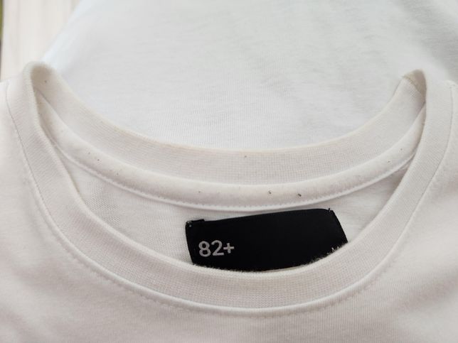 흰옷 세탁해도 안지워지는 얼룩 목라인 인체얼룩 제거방법의 2번 째 이미지