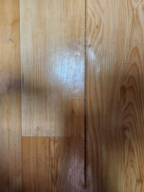 전세 6년차인데 난방때문인지 장판이 벌어졌어요의 0번 째 이미지