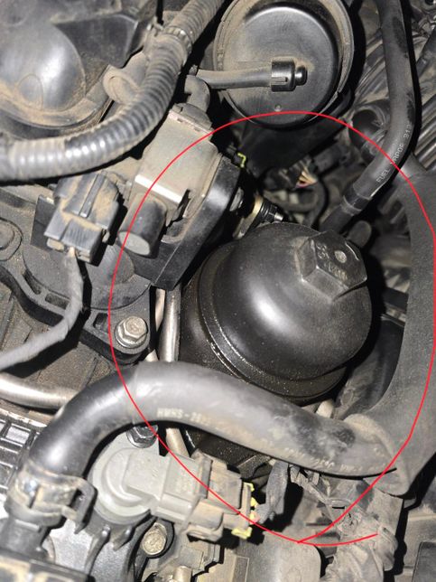 오일캡&오일필터 인거 같으데 오일이 누유 되는거 같는데 맞을까요???의 1번 째 이미지