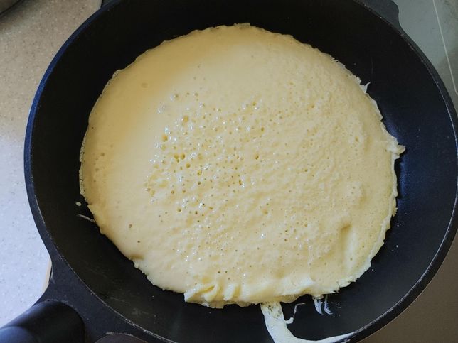 팬케이크를 구울 때는 왜 기포가 올라올 때 뒤집어야 되나요?의 0번 째 이미지