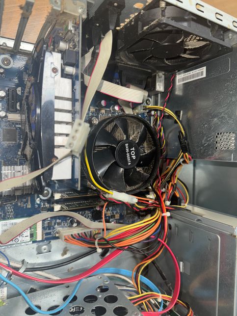 그래픽 카드 교체하는 방법 좀 부탁드립니다.의 2번 째 이미지