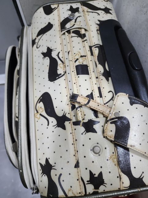 누렇게 변색된 거 하얗게 되돌릴수있을까요?의 0번 째 이미지