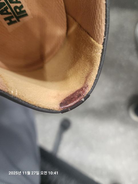 스니커즈 내피가 어떤 가죽인지 알 수 있을까요?의 0번 째 이미지