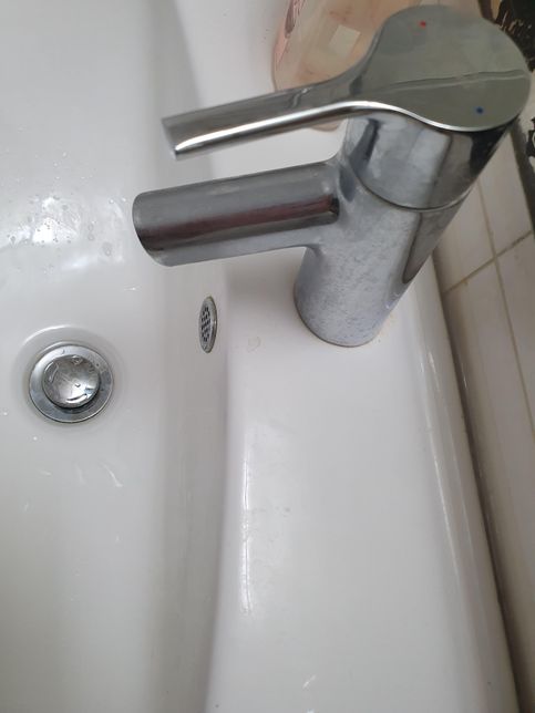 반다리세면대 수도꼭지말고 연결호수만 교체가능할까요,??의 0번 째 이미지