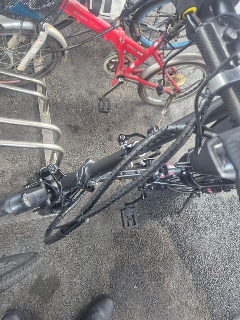 전기자전거 핸드폰 거치대 포트가 고장나서 판매자에게 문의했더니 a/s아니라 그냥 거치대 보내준다고 하는데 이거 전선연결단자로 가능할까요??의 1번 째 이미지