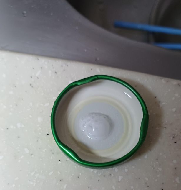 집안에서 발견된 이상한 액체에 대해 알고 싶습니다.의 2번 째 이미지