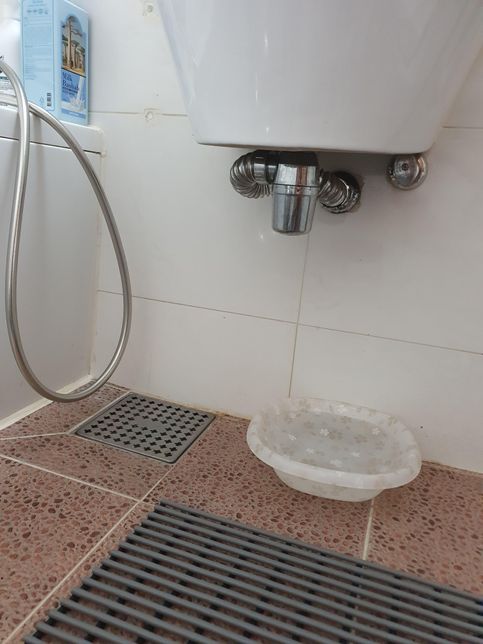 반다리세면대 수도꼭지말고 연결호수만 교체가능할까요,??의 1번 째 이미지