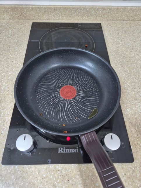 자취방 하이라이트 불이 안꺼집니다.의 0번 째 이미지