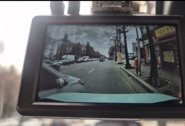 정차후 직진주행차량과 깜박이없이 2차선에서 3차선으로 끼어든차량의 0번 째 이미지