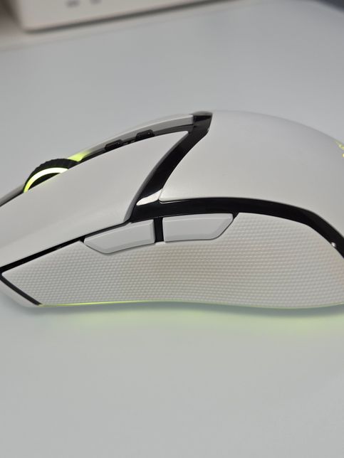 마우스 사이드에 때가 탔는데 지우는 방법 없을까요의 0번 째 이미지