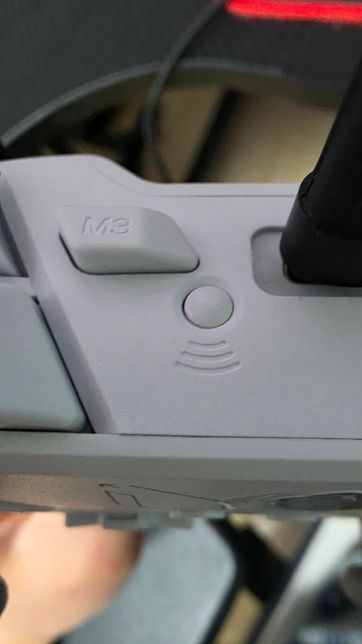 블리츠2 게임패드 블루트스 누른후 깜박이다가 꺼짐의 0번 째 이미지