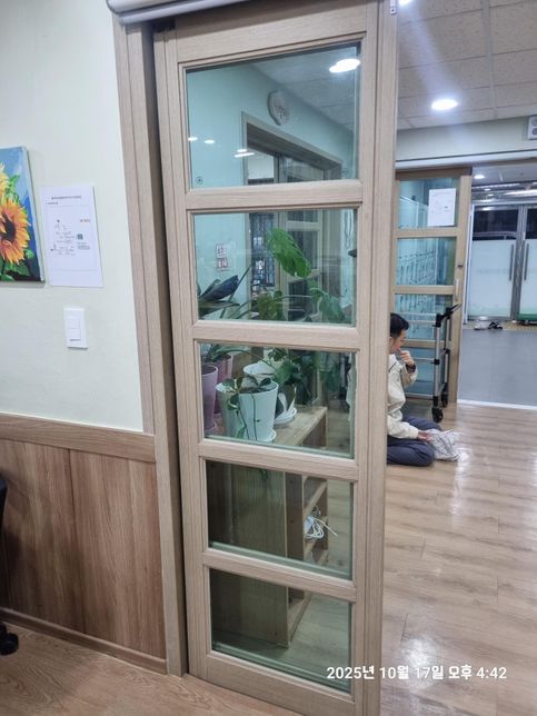 혹시 이런 중문 한짝 가격은 어느정도 일까요?의 0번 째 이미지