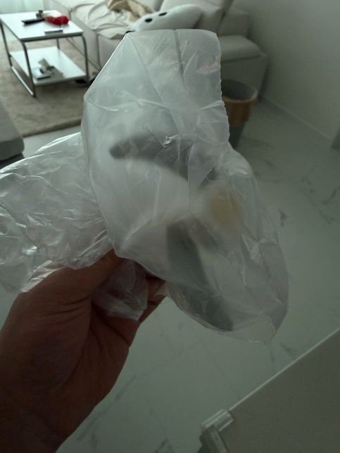 이삿짐 칼날에 미흡한 포장으로 발바닥 근육 파열됐습니다의 1번 째 이미지