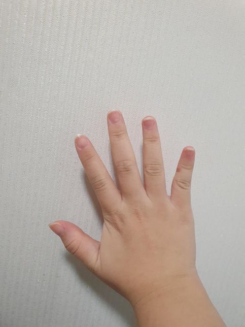 손이 안 예뻐도 괜찮을까요? 아니면 손이 꼭 예뻐야 되나요?의 2번 째 이미지