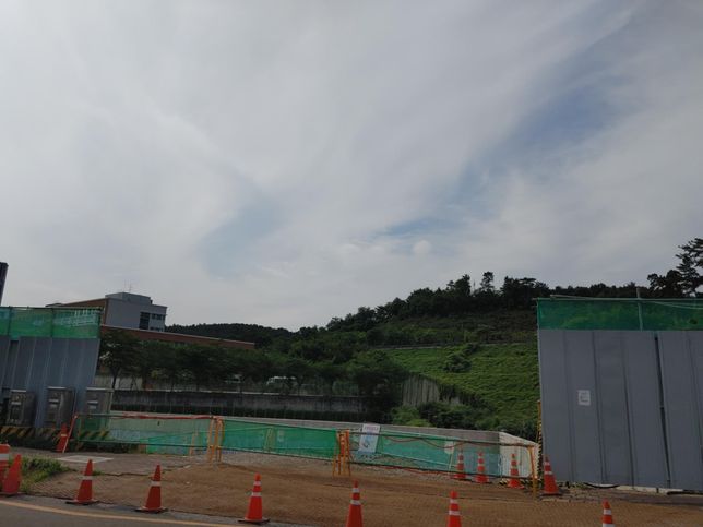 요즘 구름이 한쪽만 끼면서 태풍과 폭우, 폭염이 겹쳐지는 추세인가요?의 3번 째 이미지