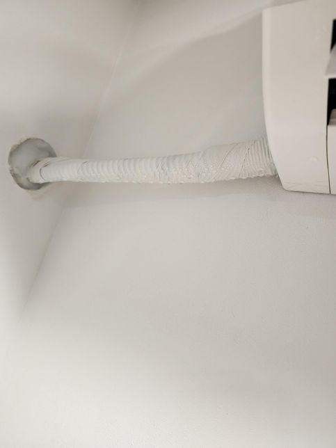 얼마전 이사하면서 에어컨 이전설치를 했는데 물이의 1번 째 이미지