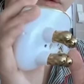 혹시 이 홈케어 기기가 어떤 상품인지 아시는 분 계신가요???의 3번 째 이미지