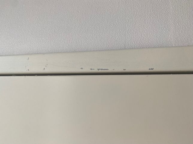 문틀 필름이 벗겨졌는데 어떻게 하면 좋을까요?의 0번 째 이미지