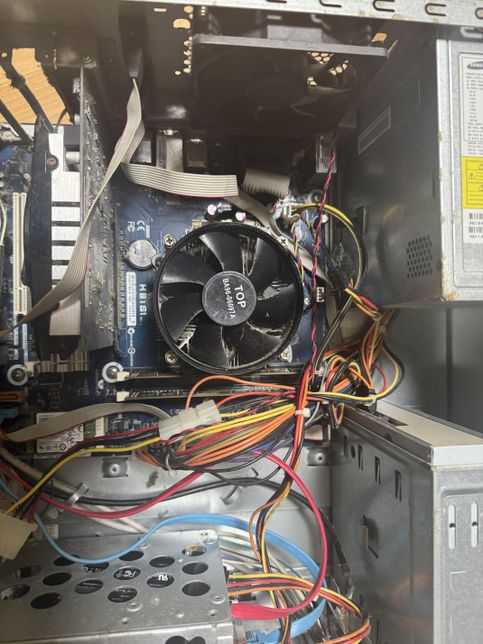 그래픽 카드 교체하는 방법 좀 부탁드립니다.의 0번 째 이미지