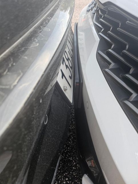 선생님들 도와주세요.. 아주 가벼운 접촉사고ㅠ의 0번 째 이미지