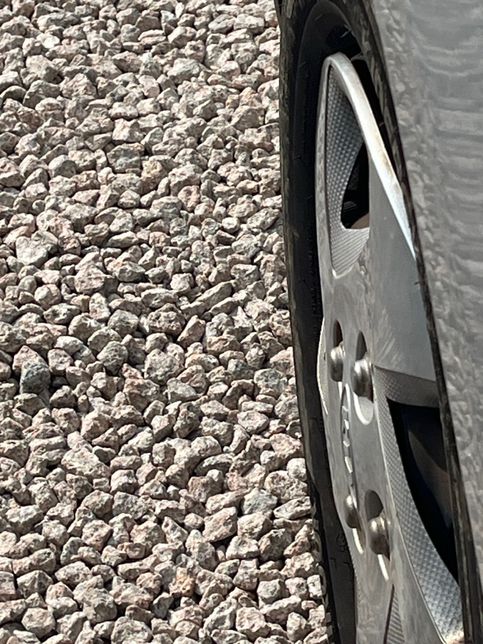 자동차 휠 ㅋ캡 케이스 들뜸 문제가 있는지의 1번 째 이미지