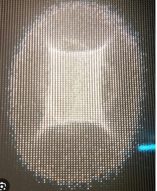 이렇게 생긴 유리창은 뭐라고 부르나요?의 0번 째 이미지