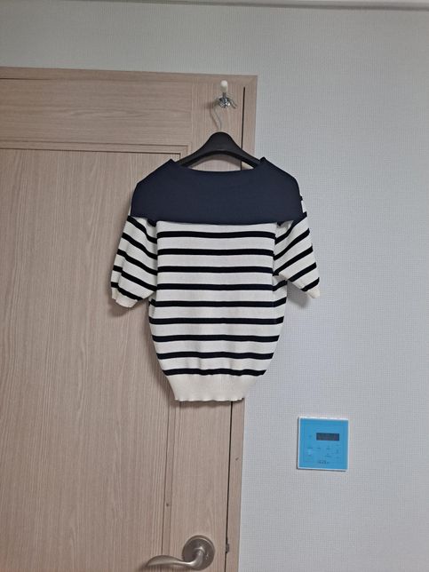 옷 스타일에 대해서 질문합니다.~~~~의 1번 째 이미지