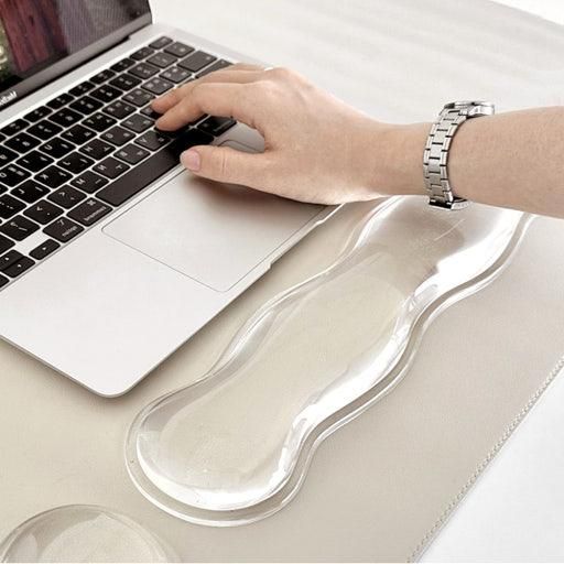 손목받침대를 사용하면 손목이 아픈가요?의 0번 째 이미지