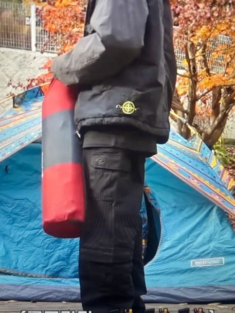 이거 바지 브랜드 정보가 너무너무 궁금해요 ㅜㅜㅜㅜ의 2번 째 이미지