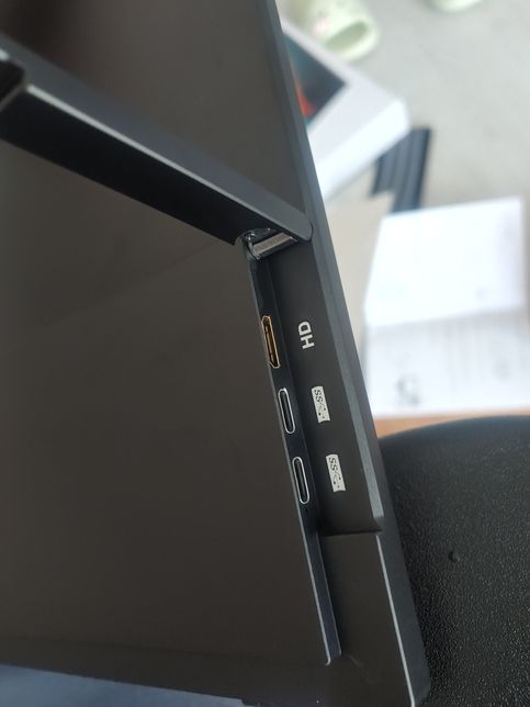 18.5인치 터치 모니터가 왔는데요 제가 여자 혼자 살아서 잘 모르는데요의 2번 째 이미지