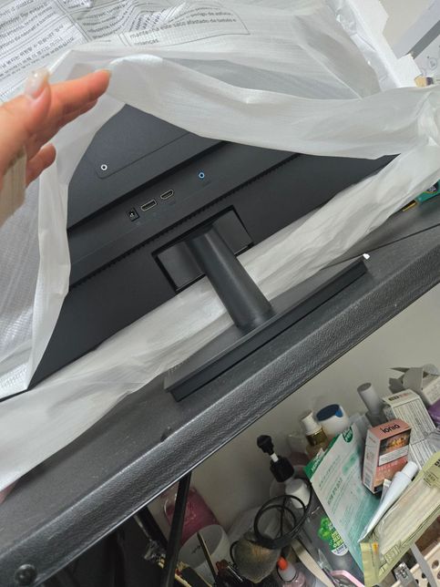 한성 TFG32F24V2게이밍모니터 받침대 분리되나요?의 0번 째 이미지