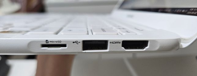 이 키보드는 노트북에 연결 가능할까요?의 1번 째 이미지